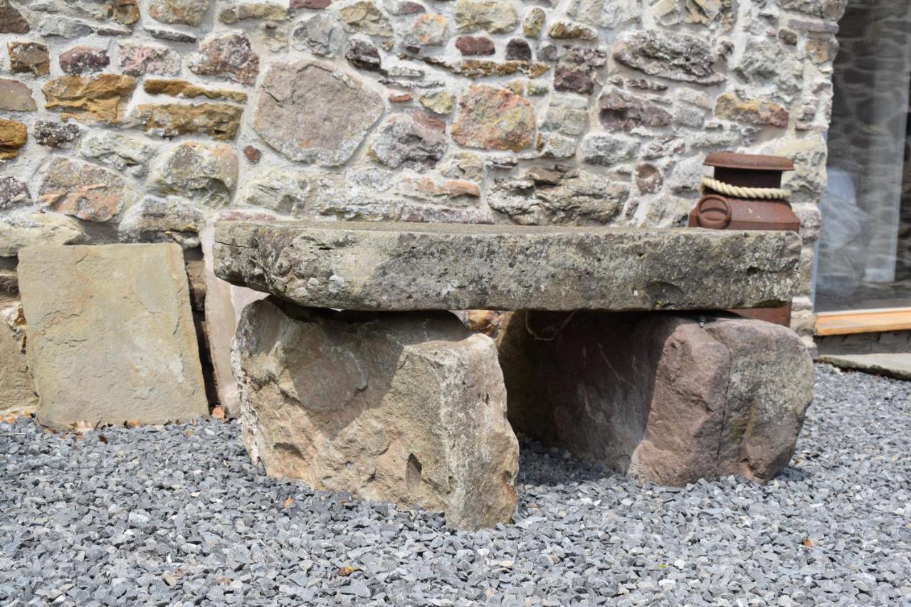 Cowshed In The Black Mountains Abergavenny Eksteriør billede